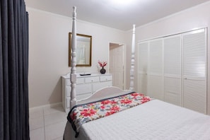 1 bedroom, iron/ironing board, WiFi