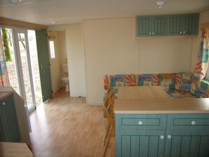 Comfort Mobile Home (1) | Bathroom | Shower - Camping Le Panoramic (Payrac)