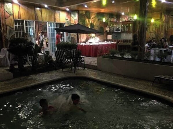 Dining - vacation home/guest house/rest house for rent (Cebu City)