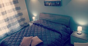 Departamento, 2 habitaciones, balcón, vista al mar | Minibar, escritorio, insonorización y cunas gratuitas 