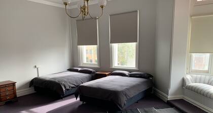 Leura Hotel Camperdown