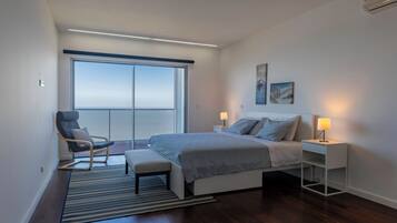 Panoramic-Apartment, 3 Schlafzimmer, Balkon | Hochwertige Bettwaren, individuell dekoriert, individuell eingerichtet