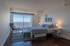 Premium bedding, individually decorated, individually furnished, desk - Xenon urban apartments (Maputo)