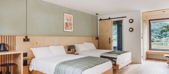 Otherland Hotel