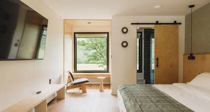 Otherland Hotel
