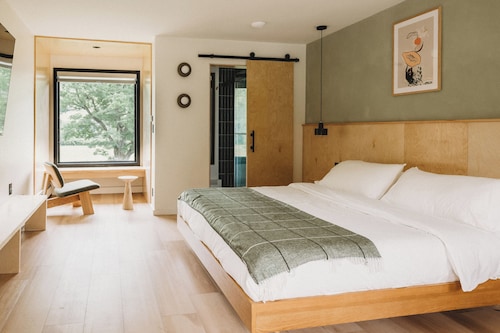 Otherland Hotel