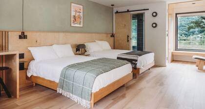 Otherland Hotel
