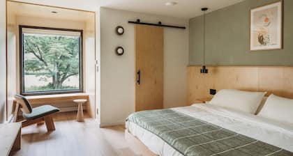 Otherland Hotel