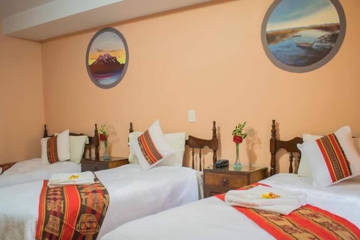 Triple Room, 3 Twin Beds, Courtyard View | 1 bedroom, down comforters, individually decorated