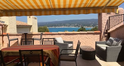 Four-room apartment Saint Cyr sur Mer La Madrague sea view in guarded residence