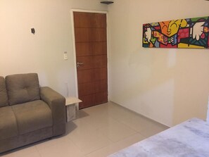 Interior - KITNET FURNITURE STUDIO - best kitten near the beach (Jaboatao dos Guararapes)