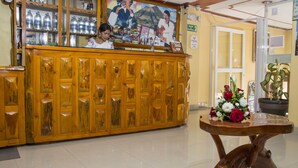 Reception - Hostal Santa Fe 2 (Otavalo)