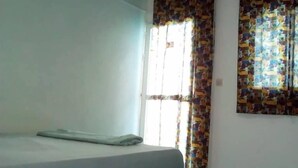 Standaard kamer, 1 twee- of 2 eenpersoonsbedden | Extra bedden (toeslag), gratis wifi, beddengoed