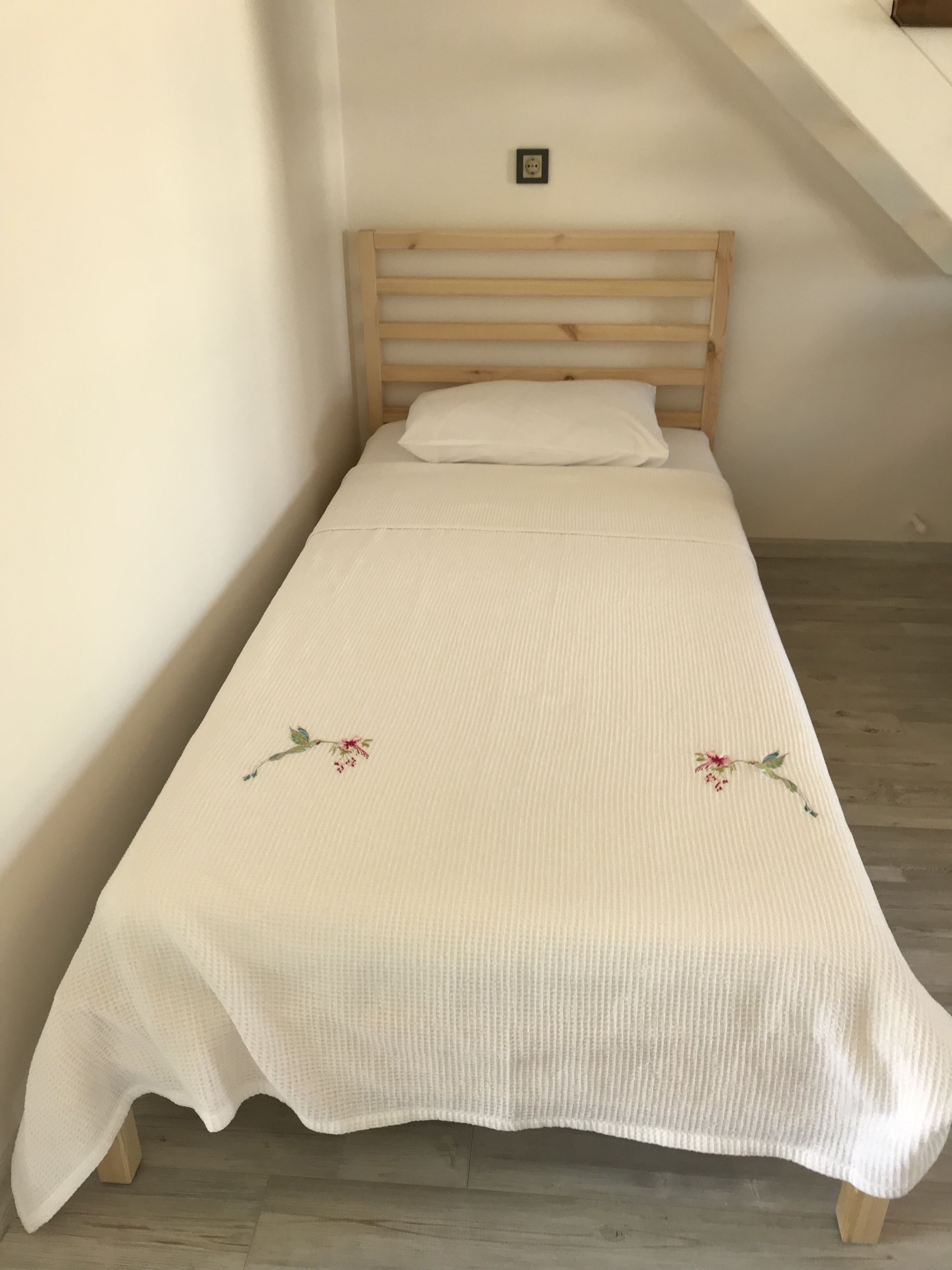 deluxe loft, multiple beds, pool view | minibar, in-room safe, desk, blackout curtains