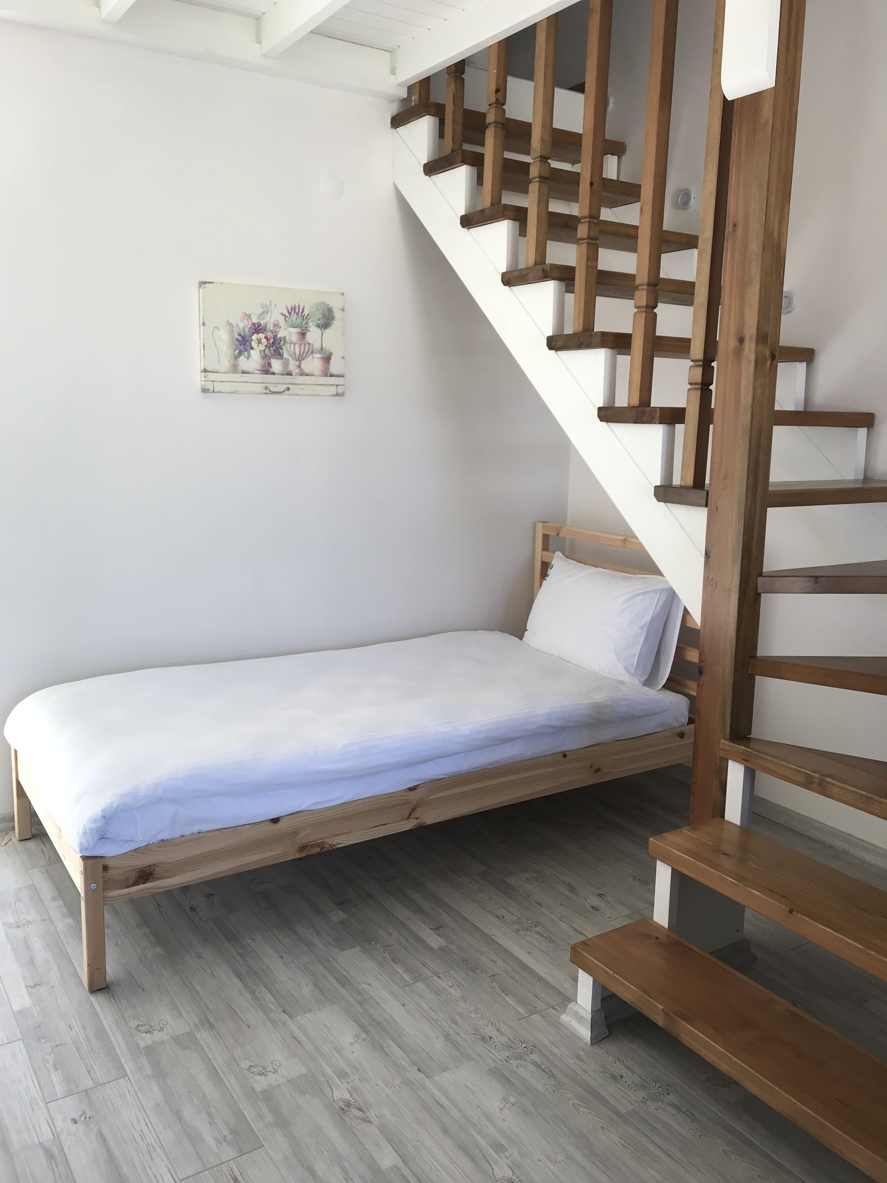 deluxe loft, multiple beds, pool view | minibar, in-room safe, desk, blackout curtains