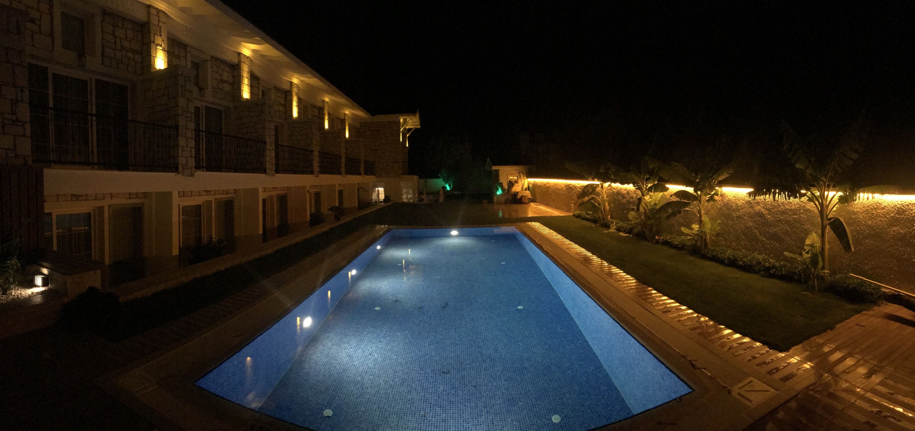 outdoor pool, pool loungers