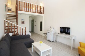 Deluxe Loft, Multiple Beds, Pool View | Minibar, in-room safe, desk, blackout curtains - Duman Boutique Hotel (Cesme)