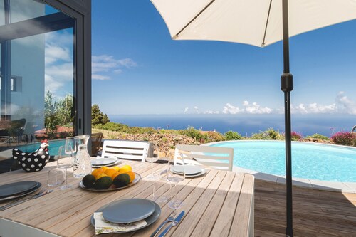 New: architect villa with private pool and clear Atlantic view in Puntagorda