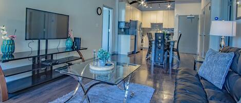 TV, Netflix, streaming services