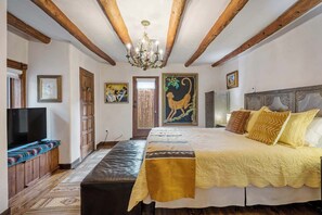 2 soverom, strykejern/-brett, wi-fi og sengetøy