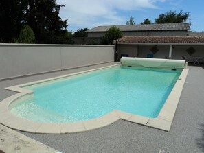 Outdoor pool - Guest room in the Drôme with heritage discovery (Pont-de-l'Isère)