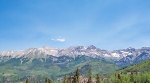A mountainous landscape with a clear sky. - Cassidy Ridge C-402 Mountain Village Condo (Mountain Village)
