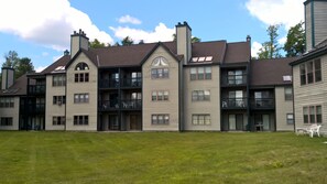 Exterior - Ski-in, Ski-out 2 Br Condo With View of Ski Lift! (Ludlow)