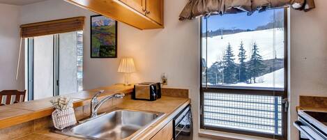 Microwave, oven, coffee/tea maker