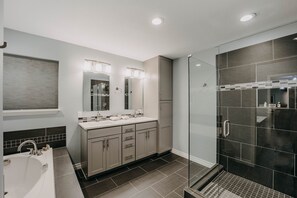 Shower, towels
