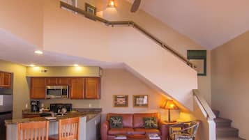 TV, fireplace, DVD player
