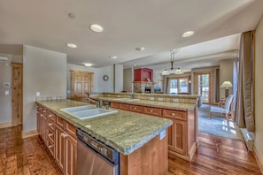 Fridge, microwave, oven, dishwasher - Timber Ridge 3Br Condo – for Kirkwood Adventures (Kirkwood)