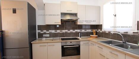 Frigorifero, microonde, forno, lavastoviglie