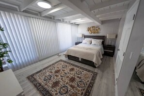 2 Schlafzimmer, Schreibtisch, Bügeleisen/Bügelbrett, WLAN