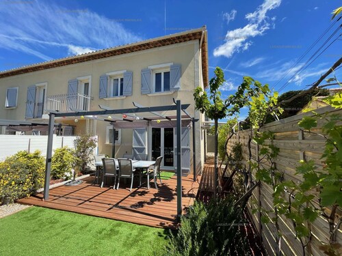 Part of mas all comfort air co terrace and garden for 5