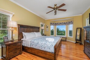 4 bedrooms, iron/ironing board, WiFi, bed sheets - *Wildwood Mountain Lodge*Scenic View-Luxury Living Near Asheville/Hendersonville (Laurel Park)