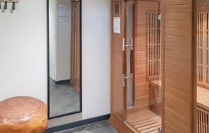 Sauna - Awesome home in Bannalec with WiFi (Bannalec)