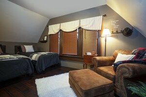 Study Suite | Hypo-allergenic bedding, pillowtop beds, individually decorated