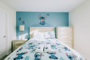7 chambres, fer et planche à repasser, lit de bébé portatif, Wi-Fi