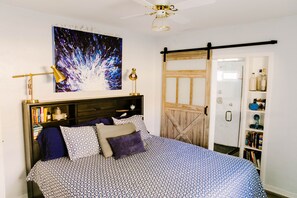 2 間睡房、熨斗/熨衫板、可攜式嬰兒床、免費 Wi-Fi