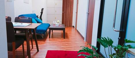 Apartment, 3 Bedrooms | Living room