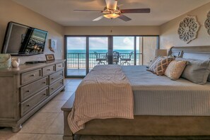 2 bedrooms, iron/ironing board, travel cot, WiFi