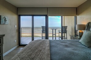 2 bedrooms, iron/ironing board, travel cot, WiFi