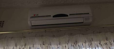 1 bedroom, in-room safe, iron/ironing board, WiFi