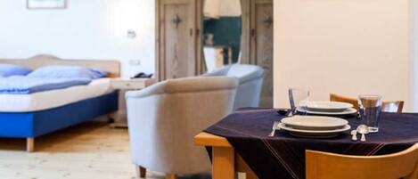 1 soveværelse, sengetøj