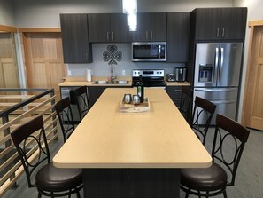 Dining - Sleek, modern one bedroom apartment in the heart of Newport. (Newport)