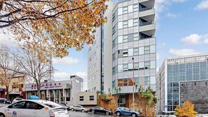 Exterior - Modern & Charming Studio (403 Sun) (Auckland)