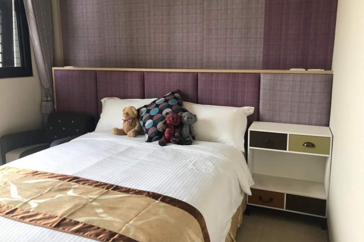 Double Room, 1 Katil Kelamin (Double) | Meja, langsir/tirai gelap terus, Wi-fi percuma, cadar katil 