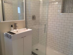 Hiustenkuivaaja
