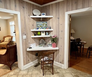 Interior - Hurry! Book Now! Late August & Labor Day Availability in the ❤️ of Morehead City! (Morehead City)