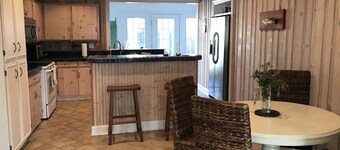 Hurry! Book Now! Late August & Labor Day Availability in the ❤️ of Morehead City!